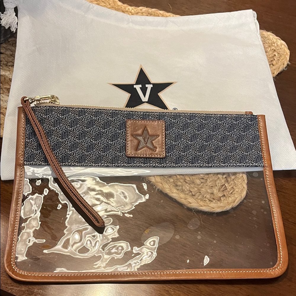 Vanderbilt Clear Bag with Cover